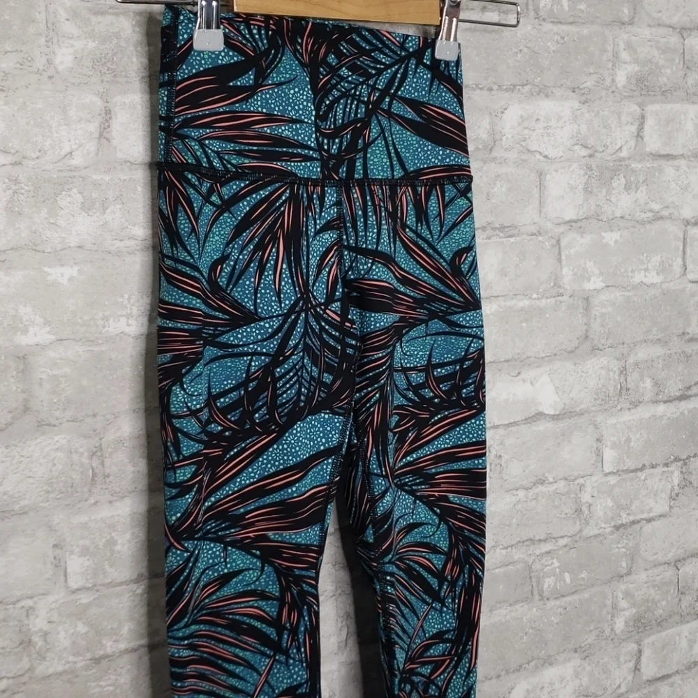 Lululemon Tofino Palm Leaf tight‎ stuff Legging